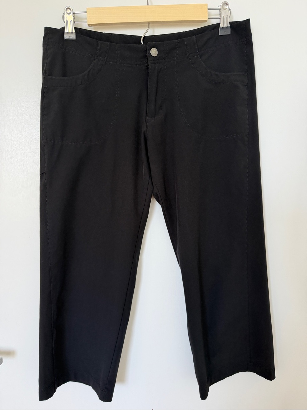Patagonia Women’s Crop Pants Sz 6 Hiking Black Performance Outdoors